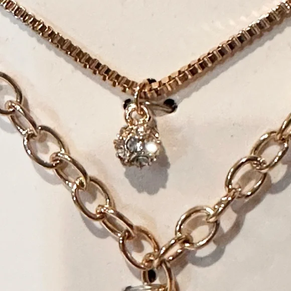 Guess Jewelry Set gold 2 necklaces and earrings NWT - Picture 3 of 6